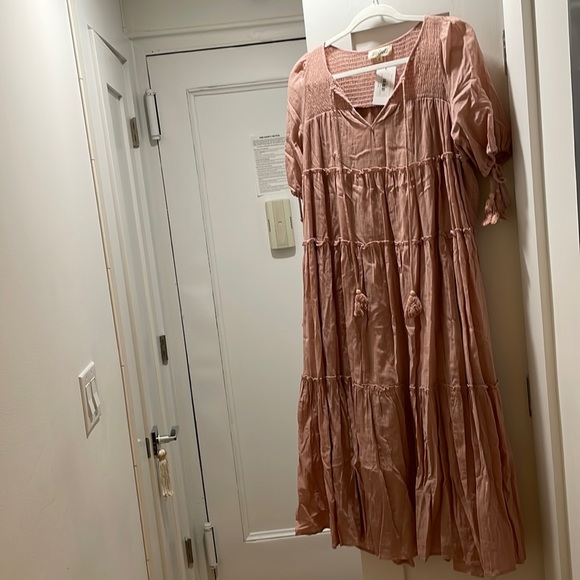 Listicle Tiered Blush Maxi Dress Size Small - Picture 1 of 3